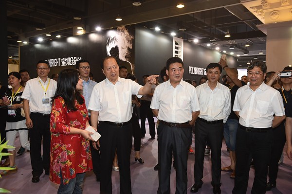 第二十三届海宁中国皮革博览会开幕5