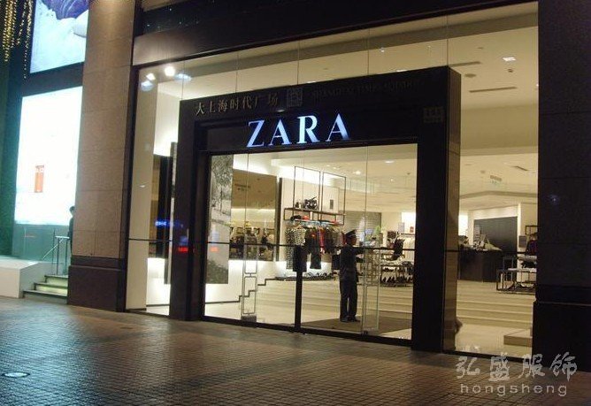 Zara开了一家只能线上购买的实体店